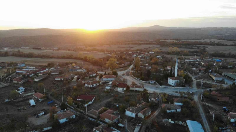 Türkiye’nin dört bir yanından bu köye akın ediyorlar, boş ev kalmadı
